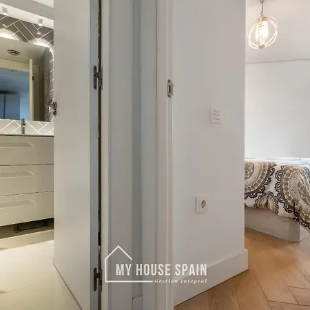 アパート Myhousespain - Primera Linea De Playa Con Parking ヒホン