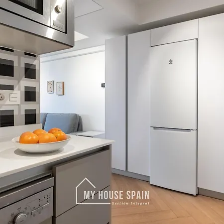 Myhousespain - Primera Linea De Playa Con Parking Gijón